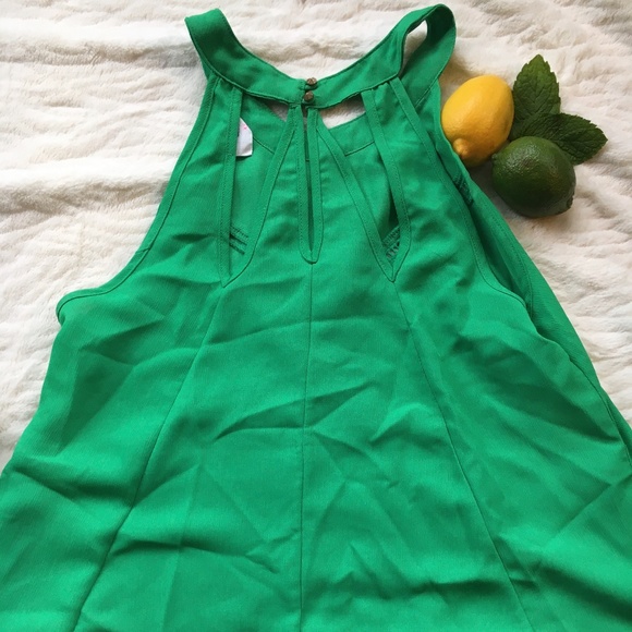 Trendy green tank top - Picture 2 of 2